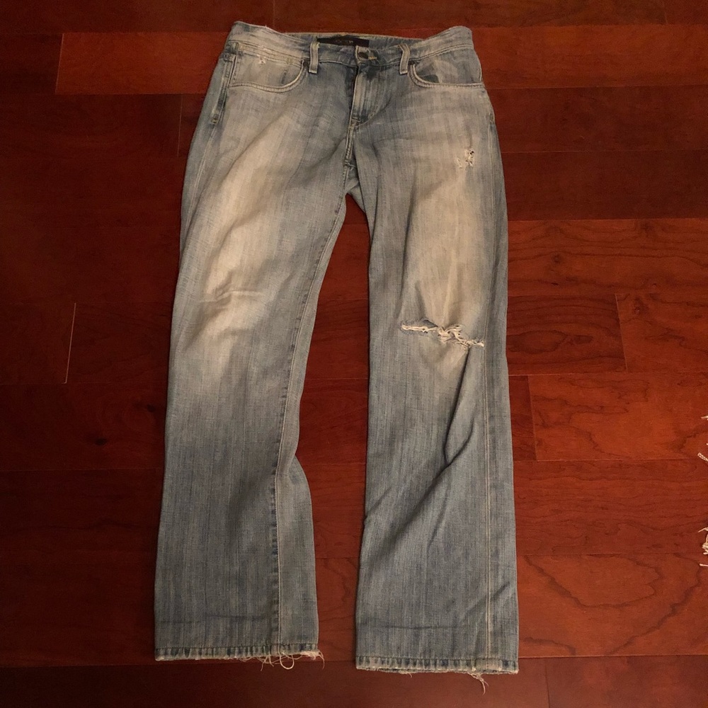 Joe’s Jeans Light Wash Classic Fit 30x31